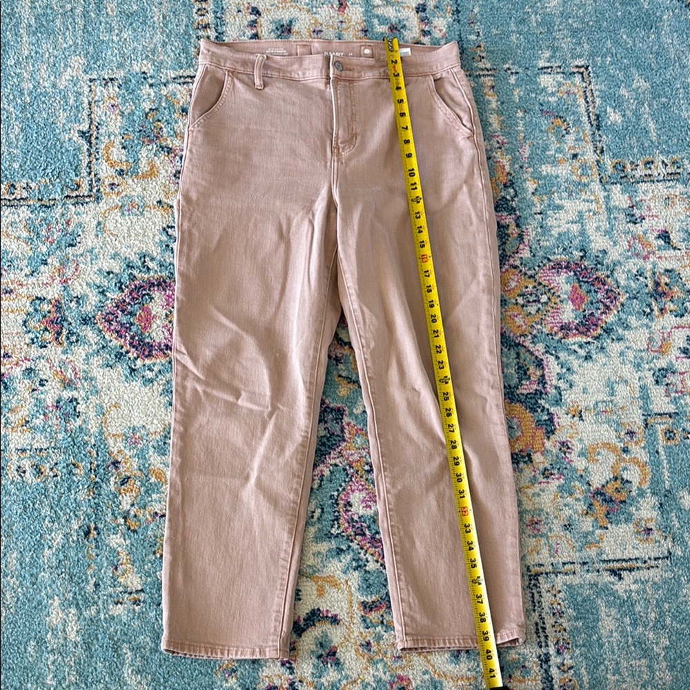 Old Navy Extra High Rise Sky-Hi Straight Secret Smooth Pockets